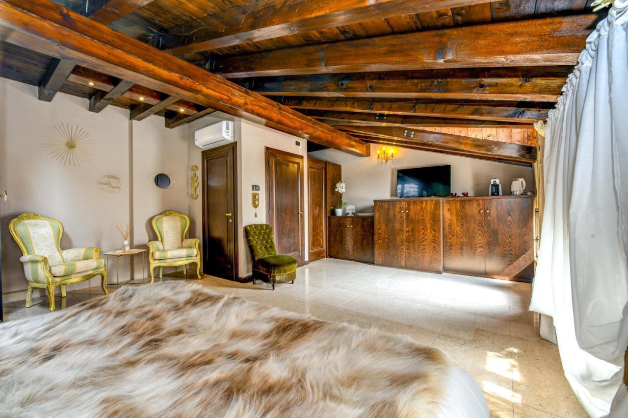 Prestige Suite Sirmione Exterior photo